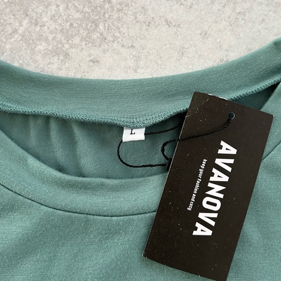 🌼 Avanova CALIFORNIA WEST COAST Graphic Tee Green L NWT - Picture 3 of 6